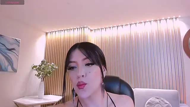 Snapshot of ValeriaRiveraX chatting on 8, 2, 2026 ValeriaRiveraX online show from 8, 2, 2026