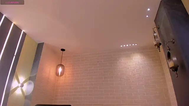 ValeriaRiveraX online show from 21, 9, 2025