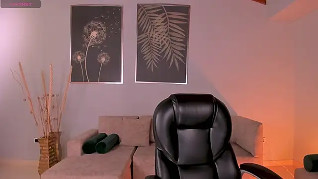 ValeriaRiveraX online show from 14, 12, 2025