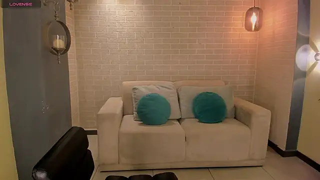 MariaHerrera  online show from 27, 10, 2025