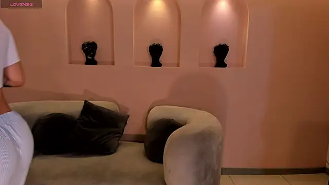 MariaHerrera  online show from 24, 11, 2025