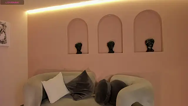 ArianaDumont online show from 31, 3, 2026