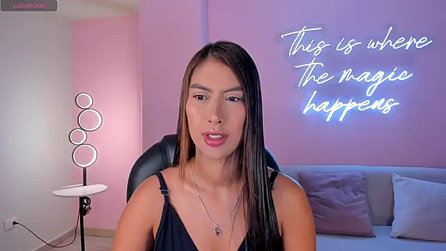 ArianaDumont online show from 1, 2, 2026