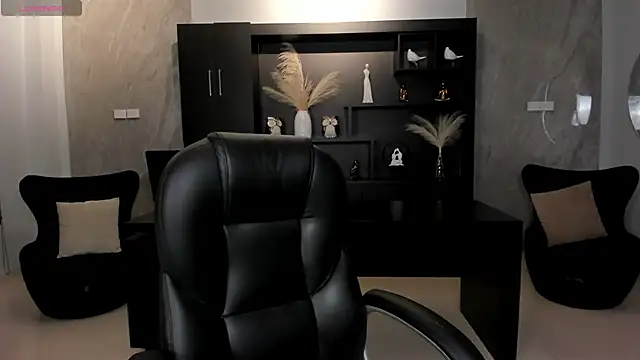 KatieStonne online show from 9, 10, 2025