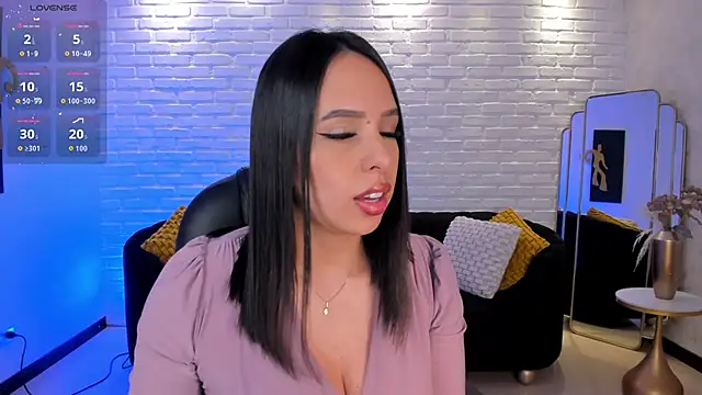 KatieStonne online show from 17, 10, 2025