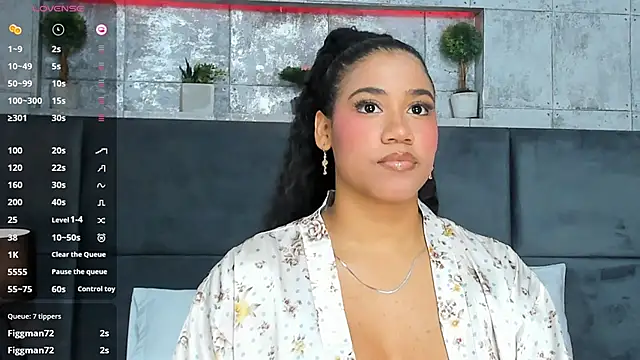 Snapshot of Salome_Diaz_ chatting on 20, 2, 2025 Salome Diaz online show from 20, 2, 2025