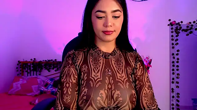 azzahara069 online show from 15, 5, 2026