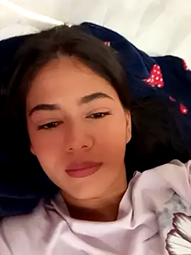 azzahara069 online show from 15, 12, 2024