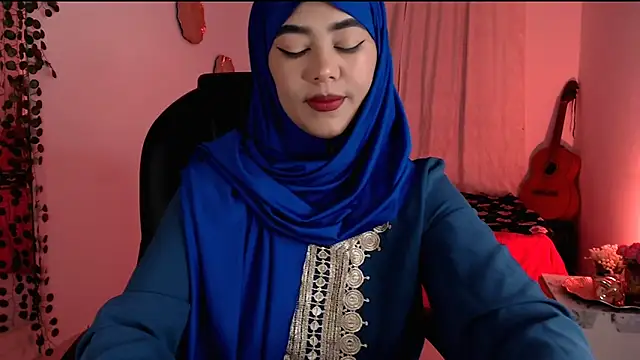 Snapshot of azzahara069 chatting on 7, 6, 2026 azzahara069 online show from 7, 6, 2026