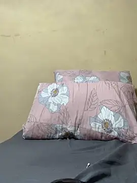 HornyxLadie online show from 19, 1, 2025