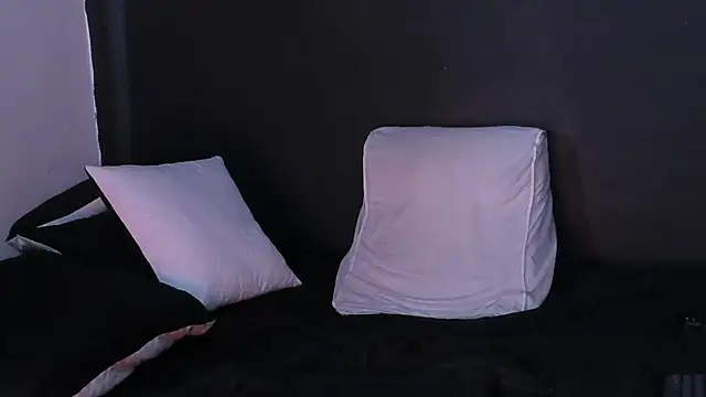 Dylanwhite23  online show from 5, 10, 2025