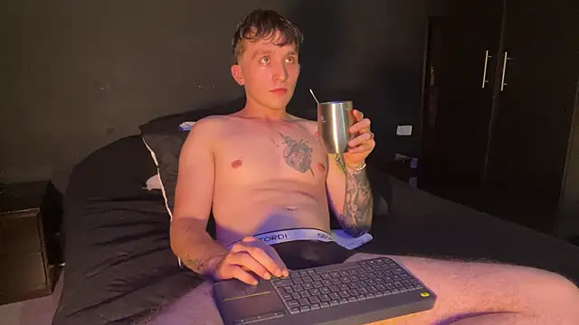 Dylanwhite23  online show from 15, 1, 2026