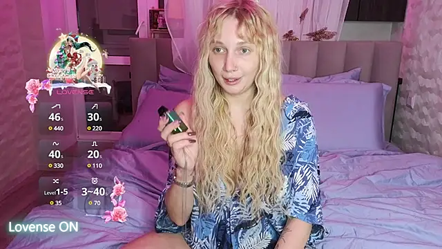 GoodGirl0024 online show from 23, 2, 2025