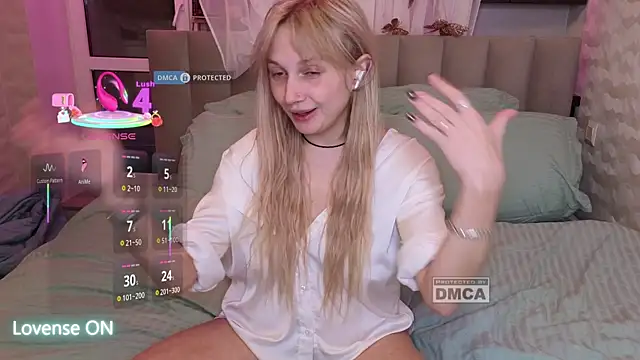 GoodGirl0024 online show from 2, 3, 2025