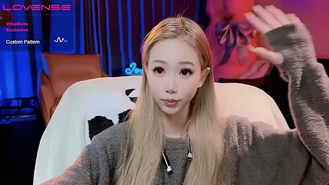 JoooJo  online show from 6, 3, 2025