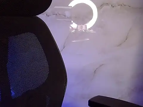 Snapshot of akshara_thakur9 chatting on 10, 11, 2025 akshara thakur9 online show from 10, 11, 2025