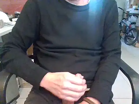 Raimundo1971 online show from 21, 4, 2026