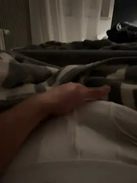 kevinxrcmk18 online show from 9, 2, 2026