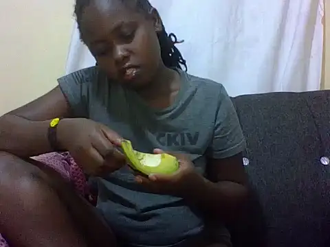 Sweetcecie01 online show from 25, 5, 2026