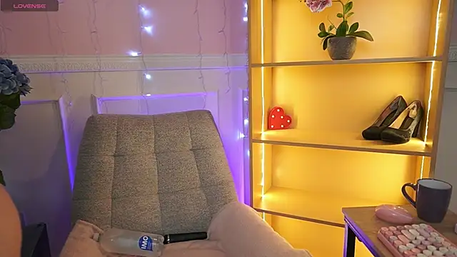 Anybuny online show from 4, 12, 2025