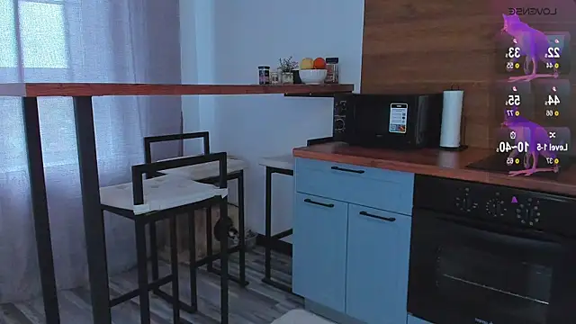 Snapshot of Miya_Kisss chatting on 2, 10, 2025 Miya Kisss online show from 2, 10, 2025