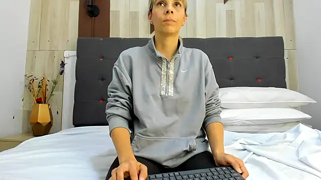 Anastasiapriest online show from 16, 4, 2026