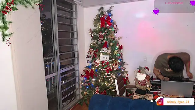 ashely ryan24 online show from 17, 12, 2025