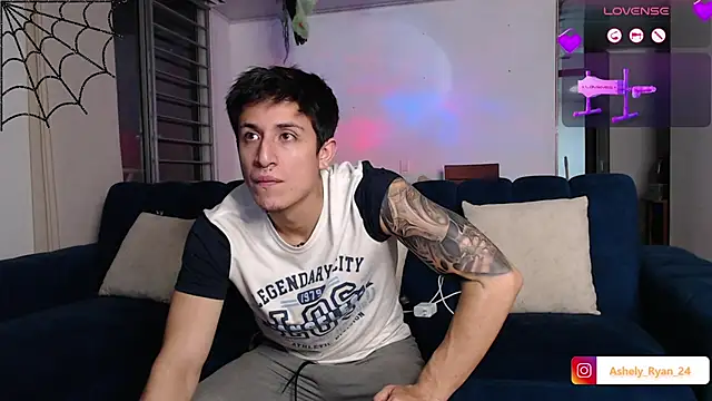 ashely ryan24 online show from 18, 10, 2025