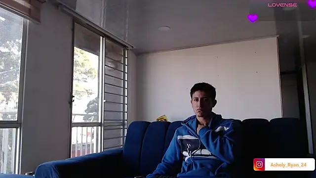 ashely ryan24 online show from 7, 11, 2025