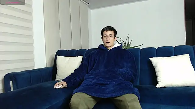 ashely ryan24 online show from 3, 2, 2025