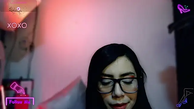 LauGrayJ online show from 7, 10, 2025