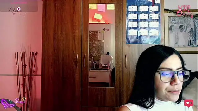 LauGrayJ online show from 14, 1, 2026