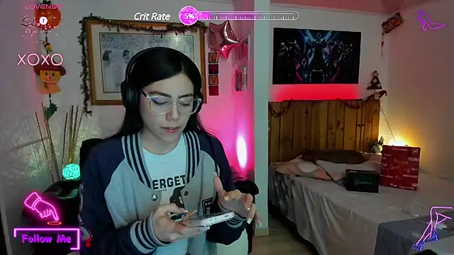 LauGrayJ online show from 27, 2, 2025