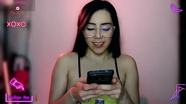 LauGrayJ online show from 2, 12, 2025