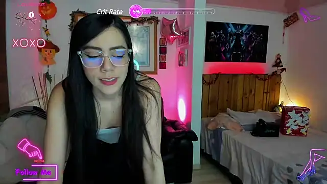 LauGrayJ online show from 5, 3, 2025