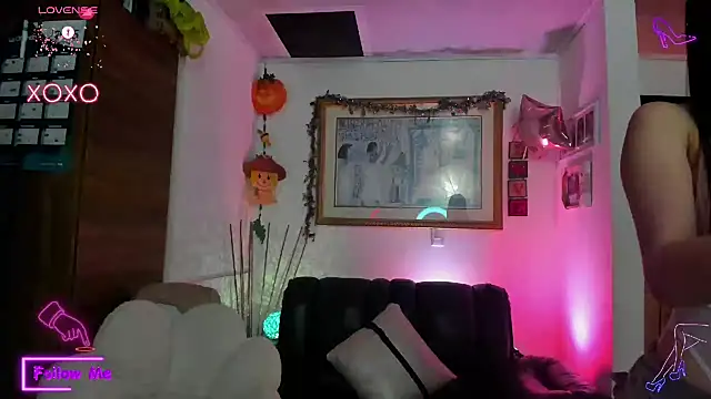 LauGrayJ online show from 18, 3, 2025