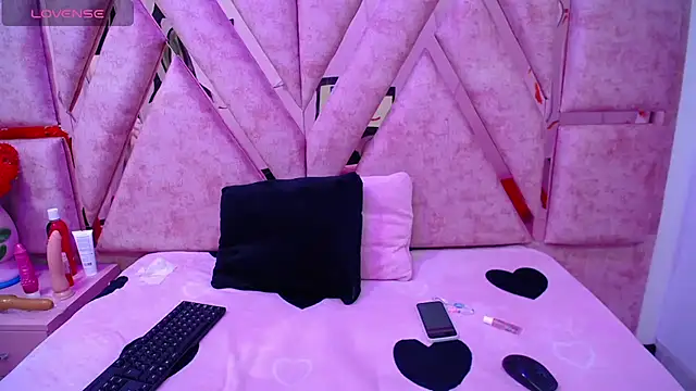 Azul Horny18 online show from 11, 4, 2026