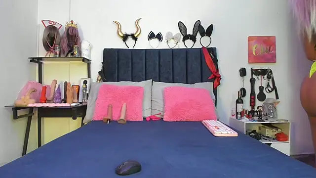 emmily giraldo online show from 20, 11, 2025