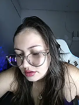 Snapshot of dani123unica chatting on 4, 7, 2026 dani123unica online show from 4, 7, 2026
