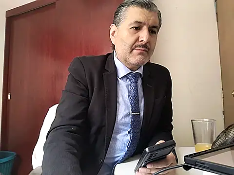 BushBator online show from 26, 2, 2025