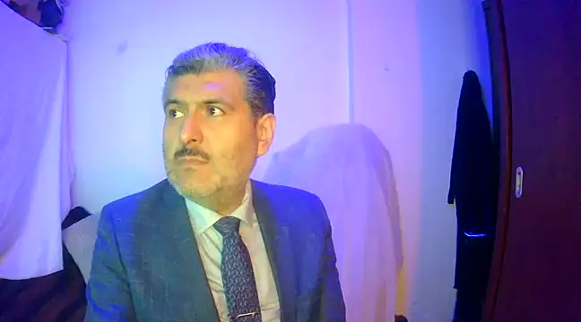 BushBator online show from 4, 3, 2025