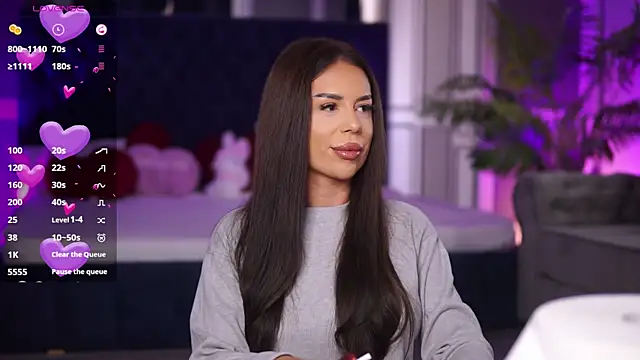 MissKiarra online show from 25, 9, 2025