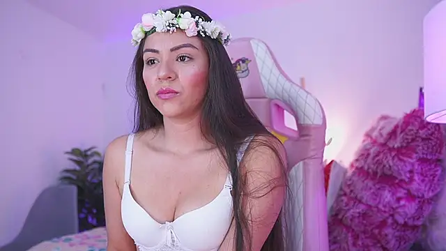 Snapshot of adamaria_1 chatting on 8, 2, 2025 adamaria 1 online show from 8, 2, 2025