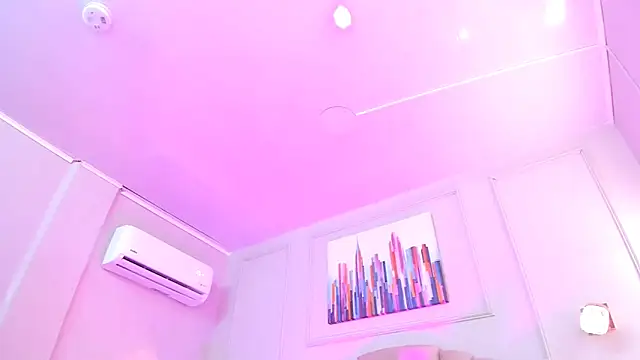 bigboobsnaughty1 online show from 24, 4, 2026