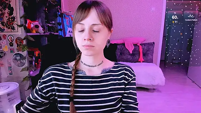 NaniMoore online show from 23, 2, 2025