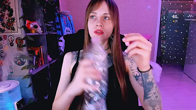 NaniMoore online show from 25, 2, 2025