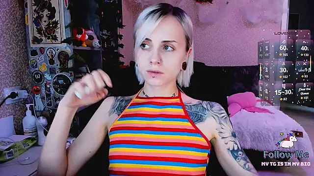 NaniMoore online show from 21, 11, 2025