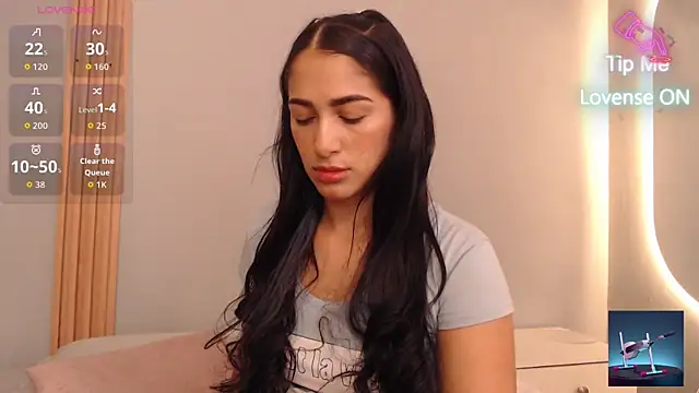 Snapshot of Thayssa_ross chatting on 27, 6, 2026 Thayssa ross online show from 27, 6, 2026