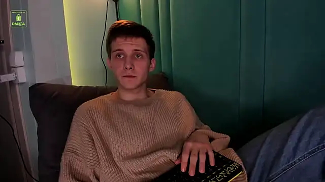 Snapshot of MarkGWalker chatting on 19, 2, 2025 MarkGWalker online show from 19, 2, 2025