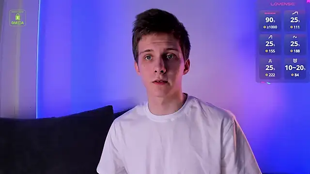 Snapshot of MarkGWalker chatting on 11, 3, 2025 MarkGWalker online show from 11, 3, 2025